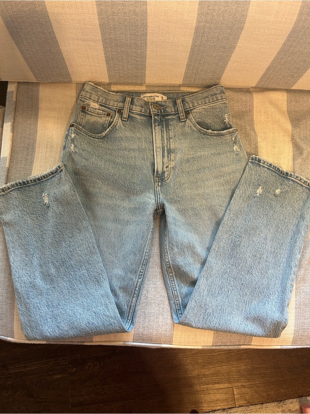 Light Wash Ultra High Rise 90’s Straight Jeans